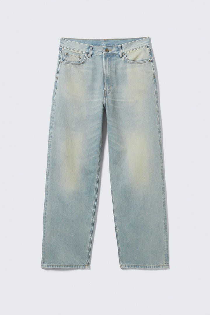 BASIC DENIM JEANS