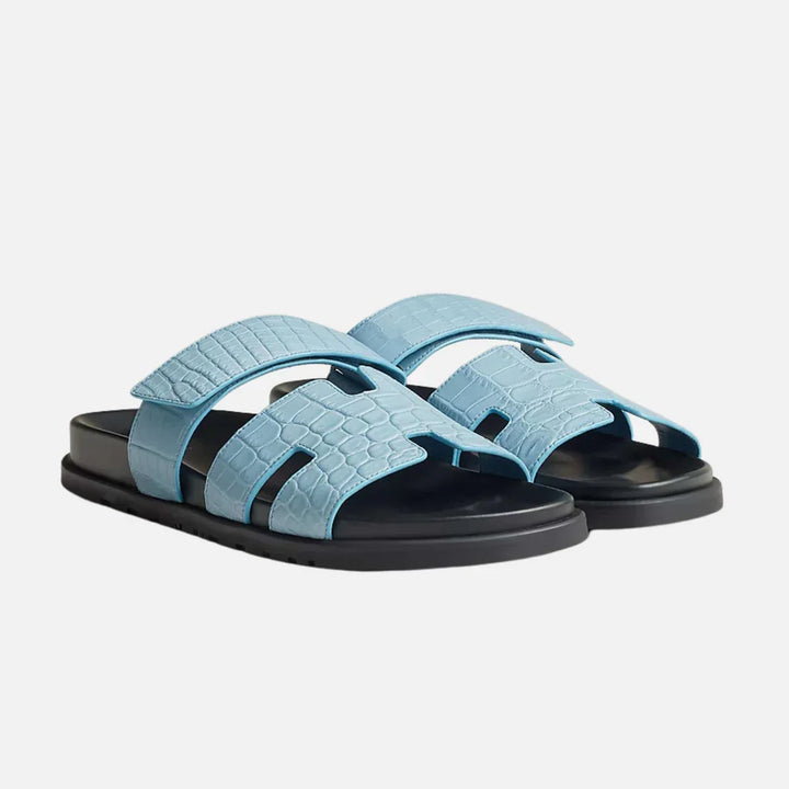 HER CHYPRA BLUE CROCO SANDALES