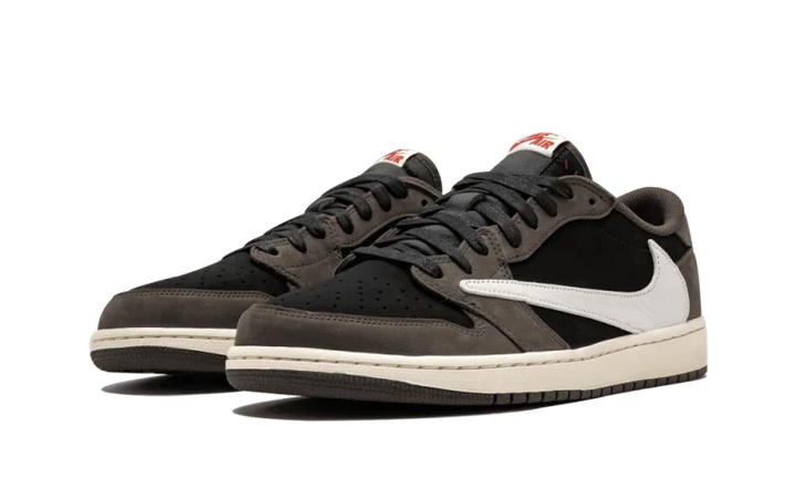 MOCHA SNEAKERS